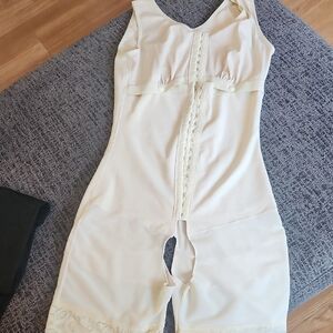 Women's Cream Shapewear Bodysuit